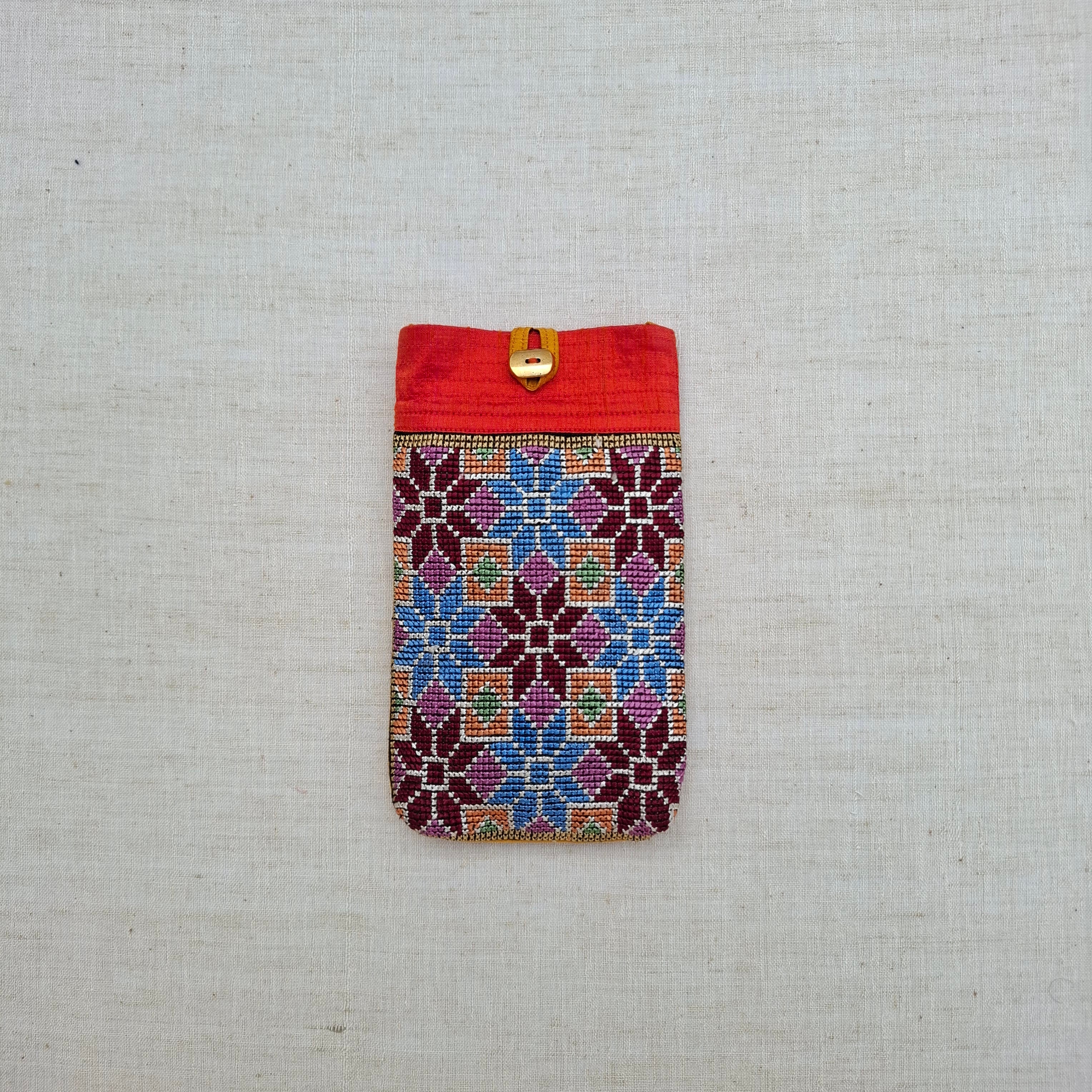 Mobile Pouch