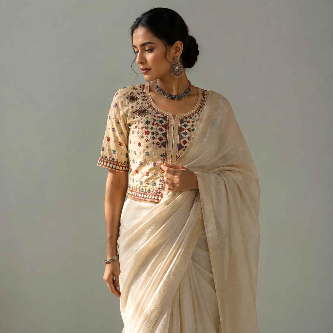 Cream Mutwa Hand Embroidered Kanchli