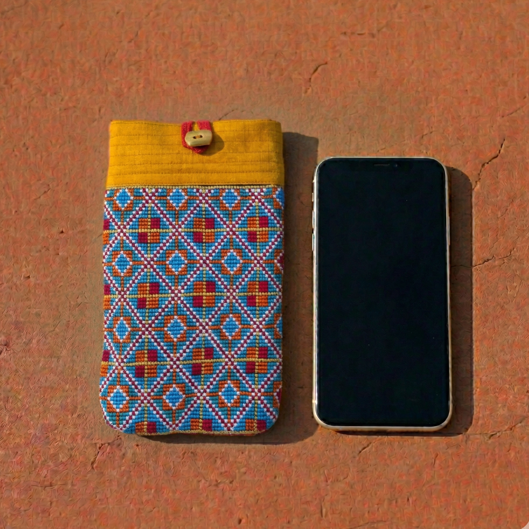 Mobile Pouch