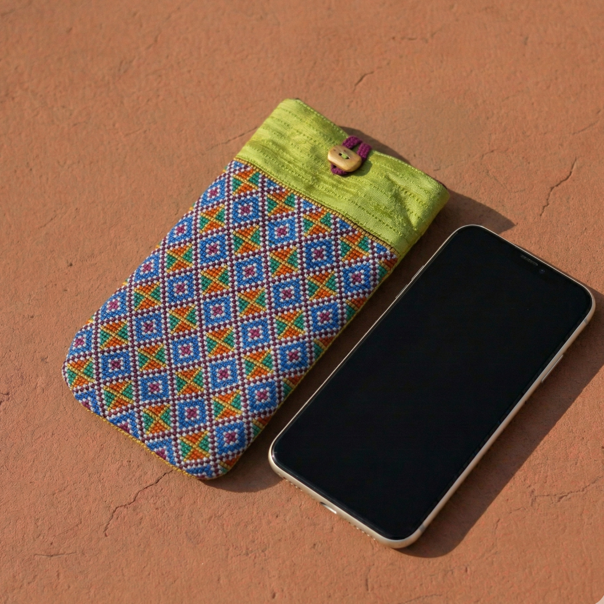 Mobile Pouch